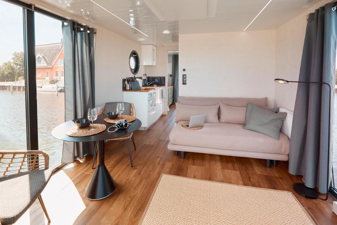 Hausboote Und Fewo Vieregge 外观 照片